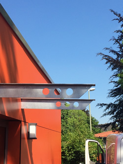 Vordach einer Schule (in Vorbereitung)