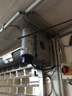 Antrieb für ein Rolltor